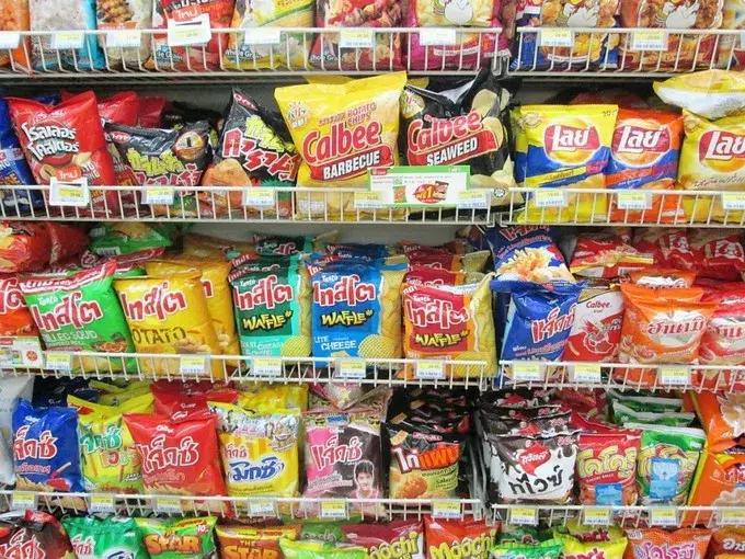 泰国特色美食10元一条,泰国7-11便利店美食推荐攻略