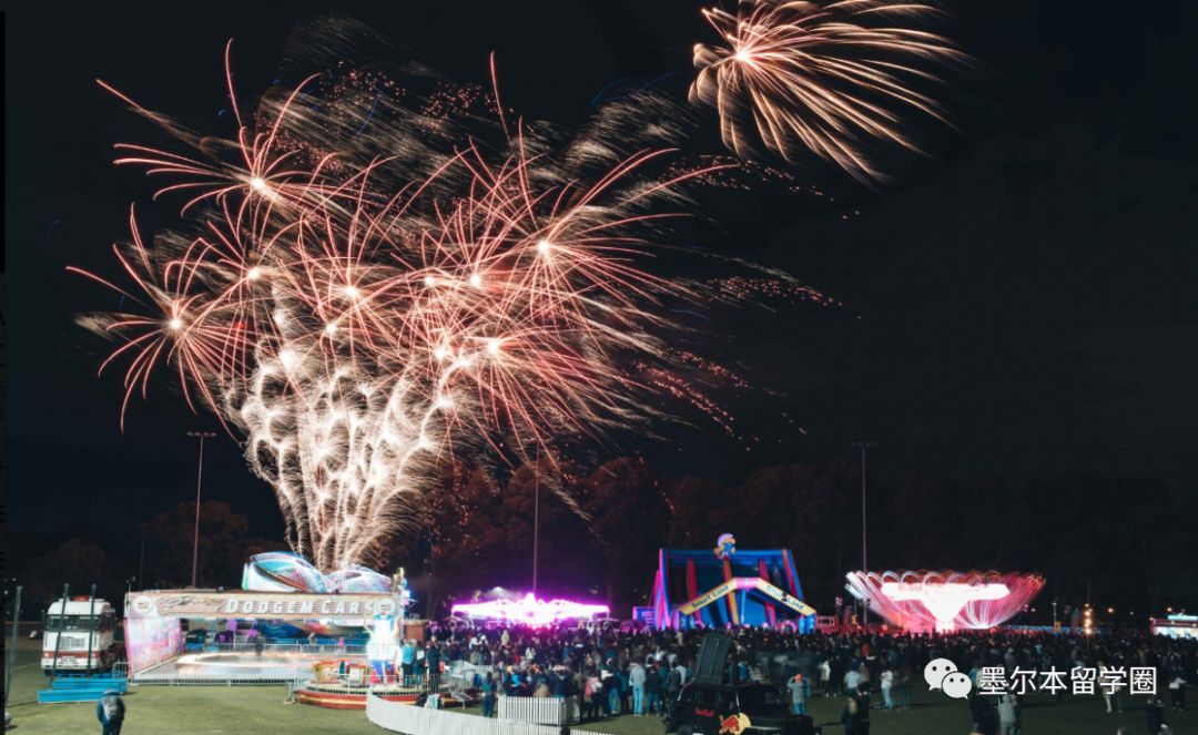 热气球降落到高校,热气球出校门