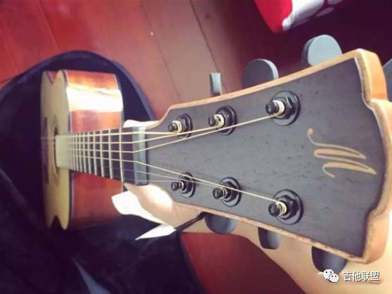 网上买琴行哪个品牌好价格合适,琴行选购的注意事项