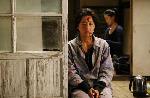 韩国又一部满分电影：一个女人屠岛的故事，我最终还是变成了她