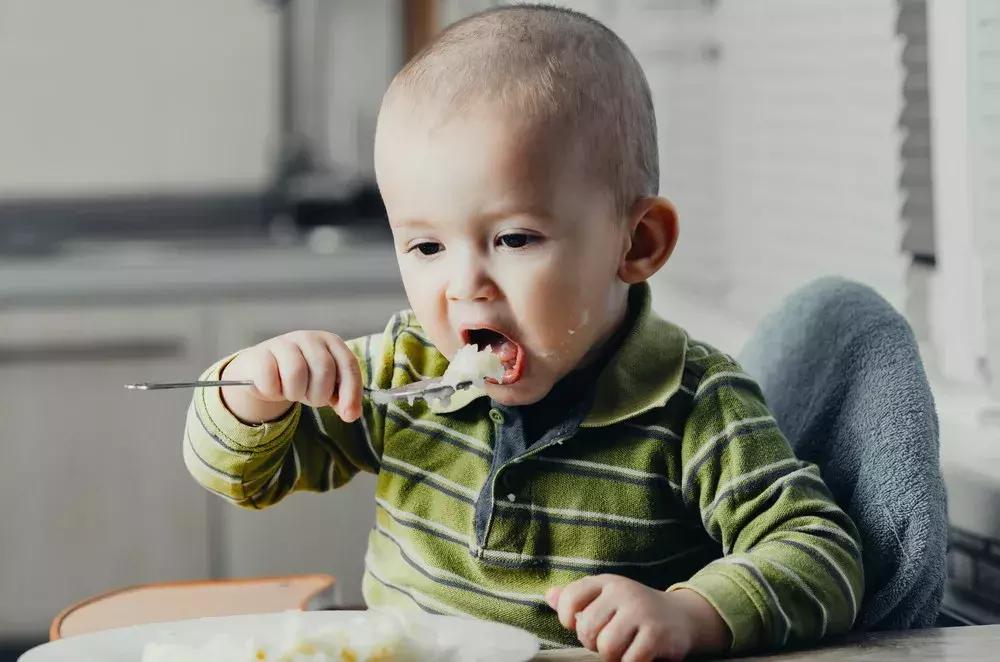 3岁孩子来例假,3岁来例假是怎么回事