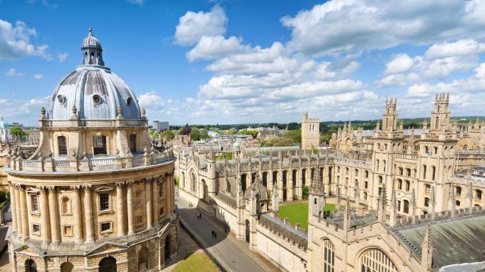 牛津最难考题,牛津大学吸血鬼考题英文