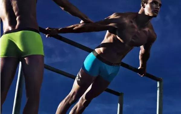 视觉之战，品牌大创意之大片的商业机制—性暗示与诱惑