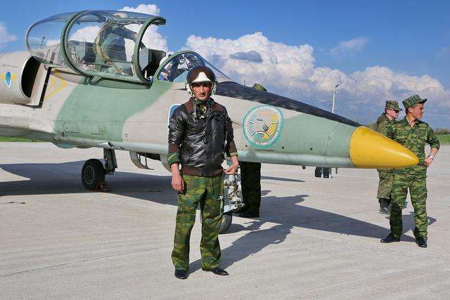 塔吉克能买到苏联红军军服水壶望远镜,几乎无人问津,在等真军迷