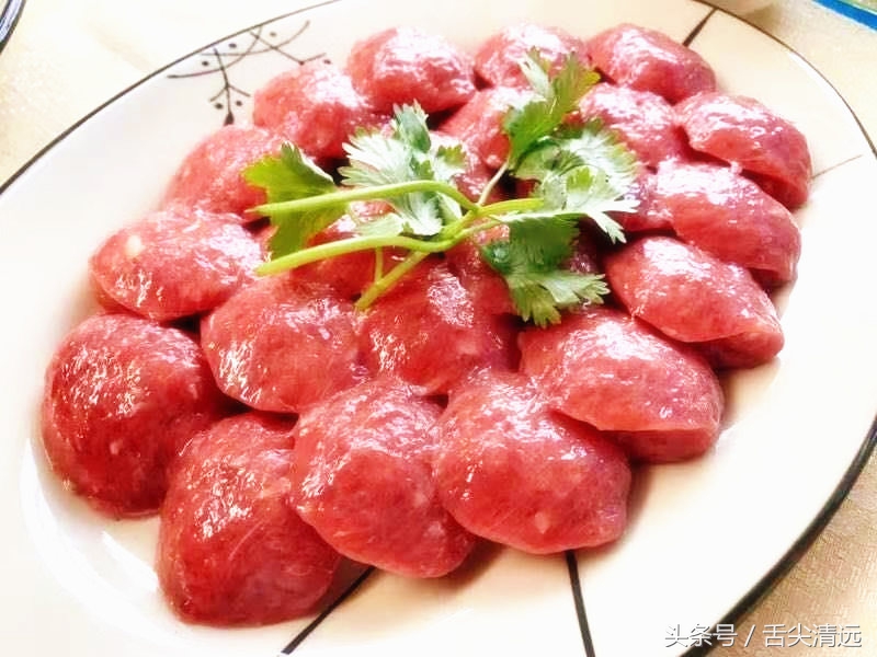 记得暴龙哥那两只驴仔吗?来清远了,人们都到这排队宠幸,爆场!