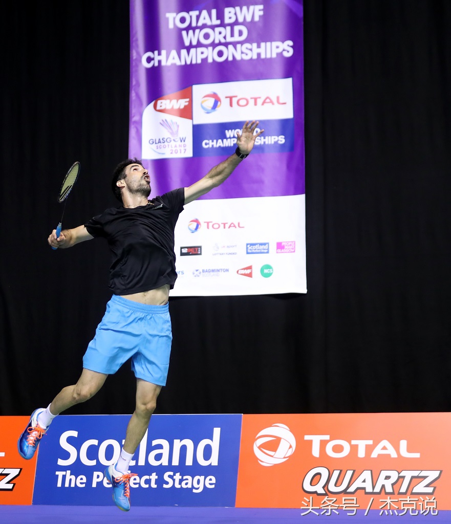 如何打好高远球的训练方法,羽毛球如何打好高远球