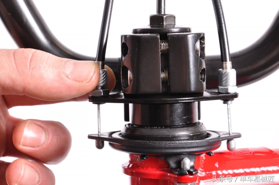 bmx小轮车怎么握车把,bmx小轮车入门技巧