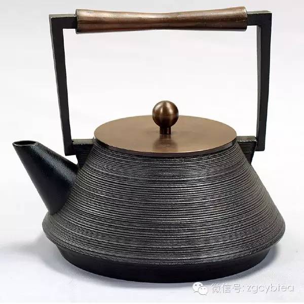 买铁壶还是银壶,铁壶如何选购