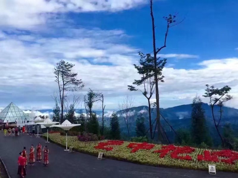 川藏悬崖酒店,峨眉山顶级最美民宿酒店