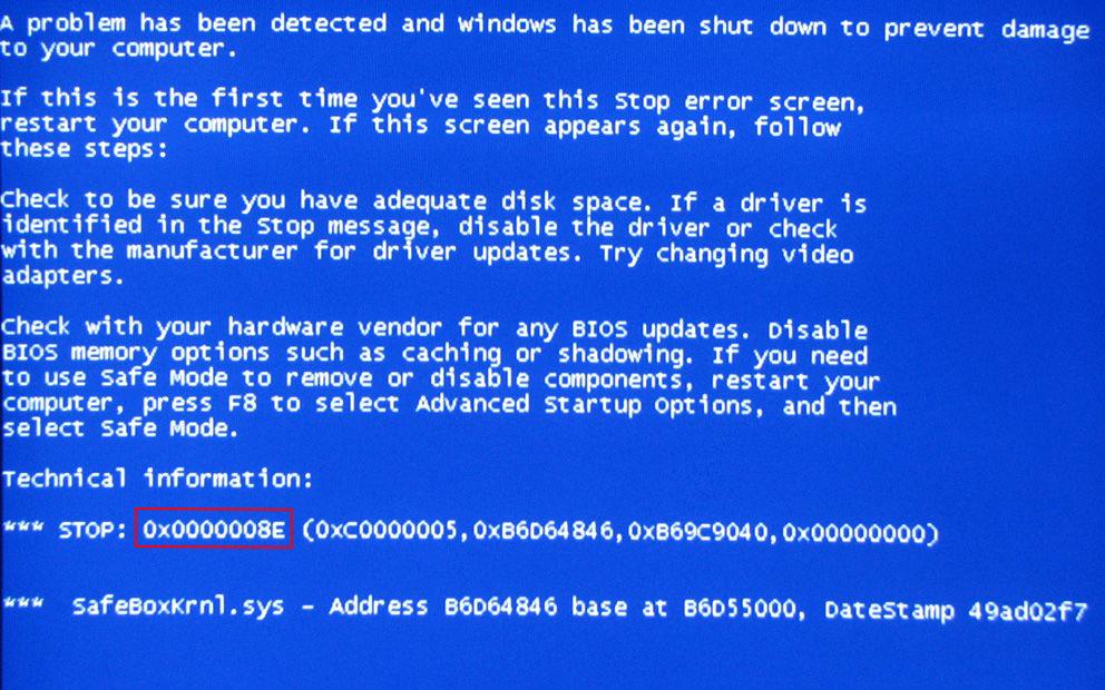 电脑重启出现蓝屏英文字母咋回事,电脑开机显示蓝屏英文0x0000007b