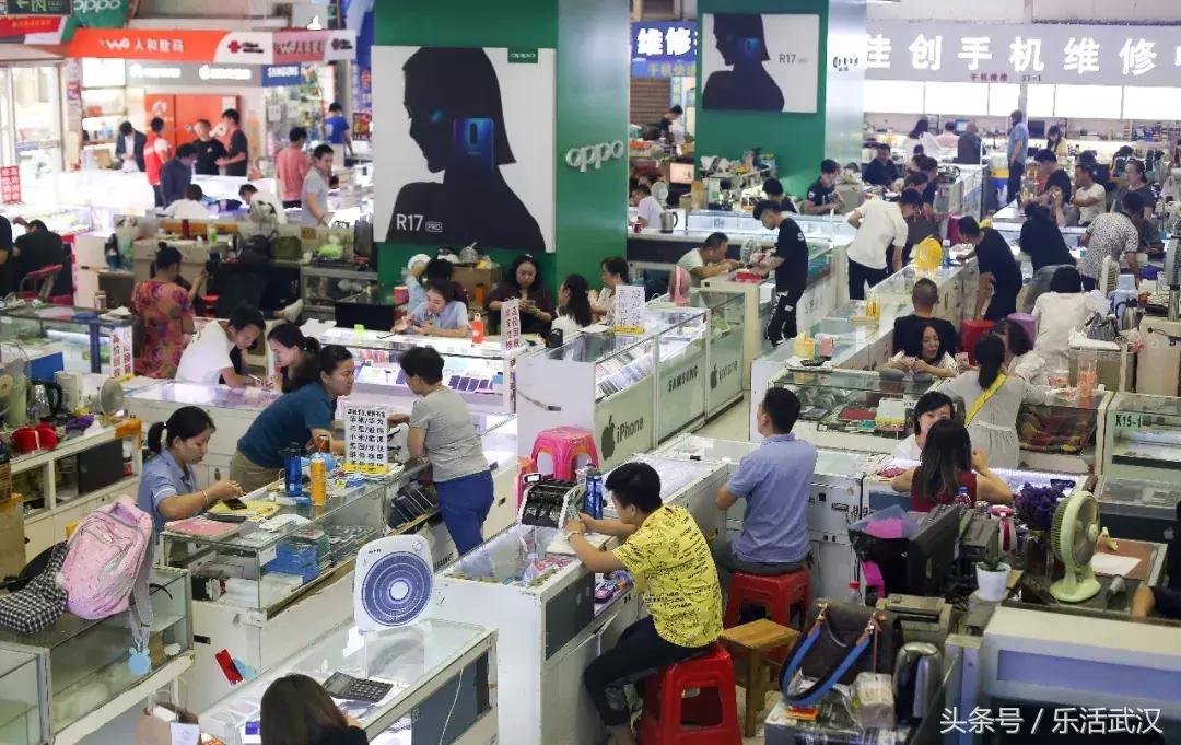 你还记得第一部手机吗,你还记得你人生第一部手机吗