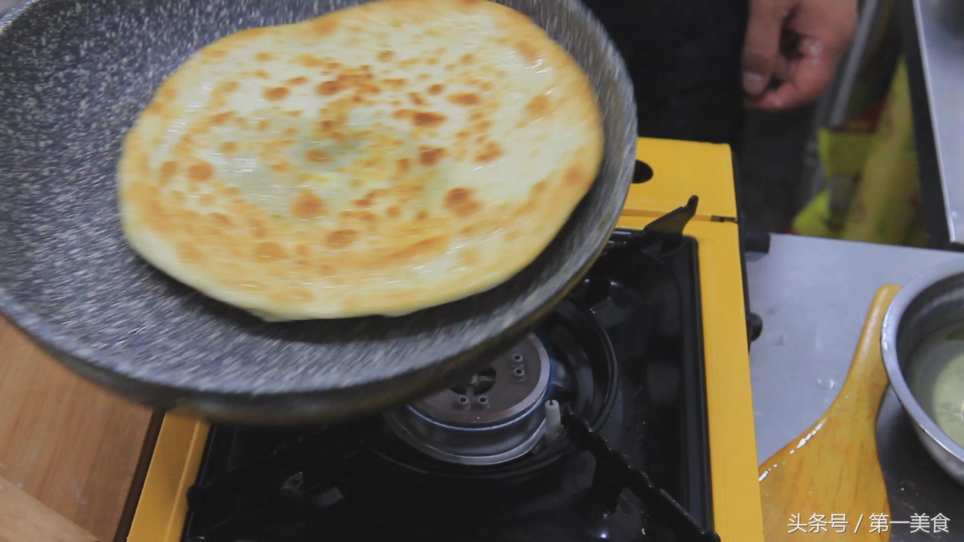 面点师老莫鸡蛋灌饼,面点师教你做鸡蛋饼