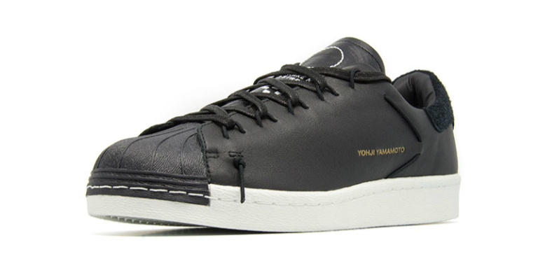 小白鞋小黑鞋视频,适合穿搭的小黑鞋