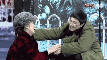 徐峥沈腾同框视频,徐峥沈腾等人合影