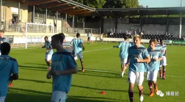 *彩博**公司如何获取实时比赛信息?一名足球现场报分员的故事