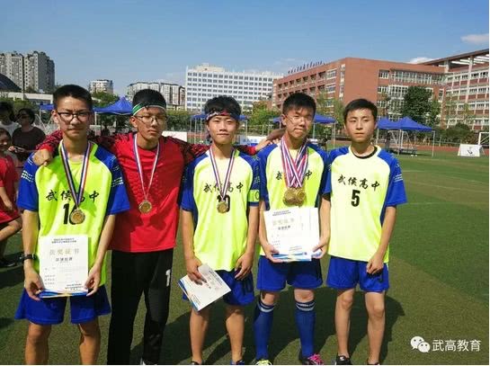 成都梦之队小学免费课程,小学足球梦之队