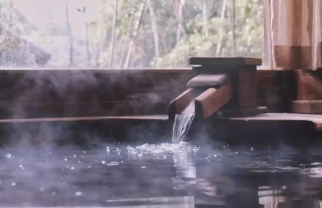 秋意浓，又到了泡温泉的好时节！南京汤山可真是个泡温泉的好地方