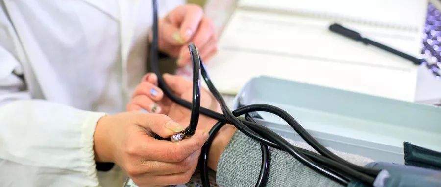 血糖高能引起皮肤干燥瘙痒吗,血糖引起的皮肤瘙痒怎么治疗