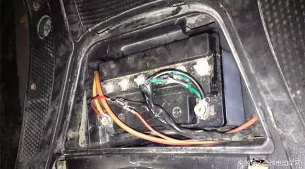 如何消除电动车保险丝故障,怎么检查电动车是否存在安全隐患