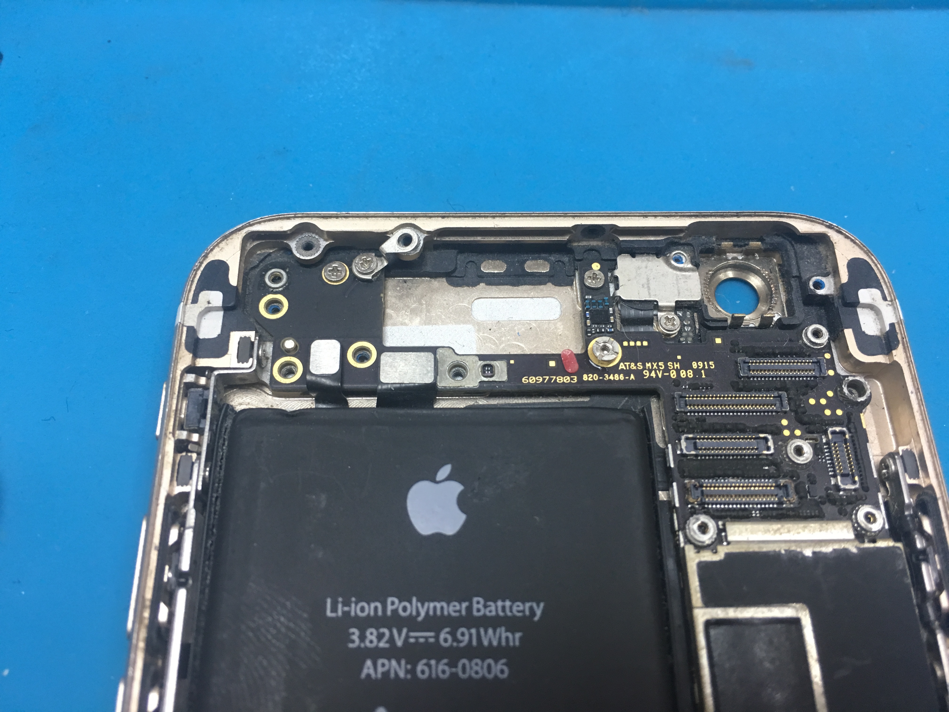 iphone掉水里30秒怎么办,iphone掉水里怎么补救