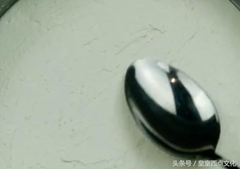 零基础学习做蛋糕教程视频,零基础学做蛋糕视频教程