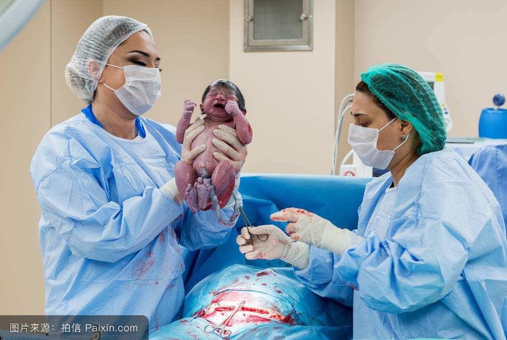 子宫受伤有哪些症状和危害,子宫受到打击会怎么样