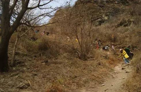 云南之行：极限苦旅虎跳峡