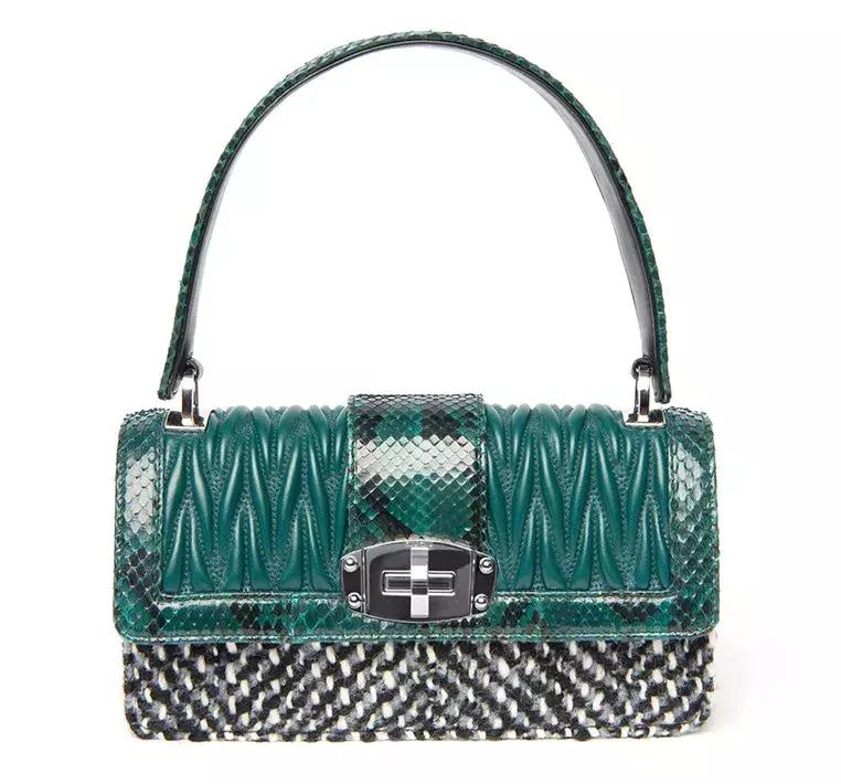 女人买名牌包的心理,女人买包完整版