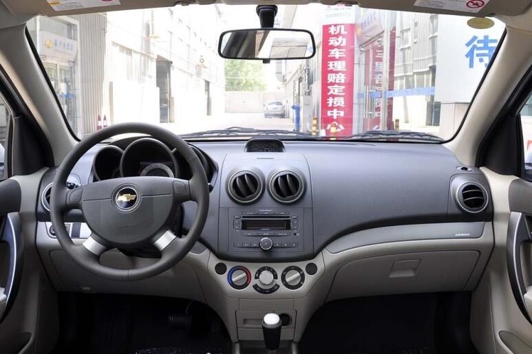 雪佛兰乐风对比帕萨特,09款雪佛兰乐风评测