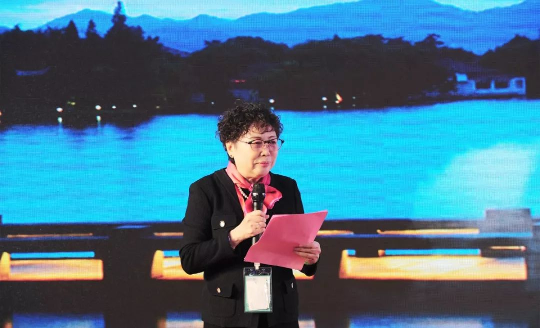 首届全国白癜风学术会议今日开幕