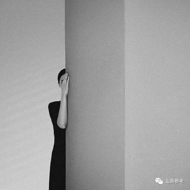 玉商参考：潜心守艺30年，看镇平一懵懂少年，如何蜕变为玉雕大师