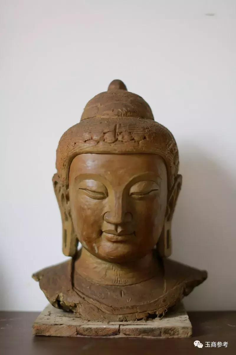 玉商参考：潜心守艺30年，看镇平一懵懂少年，如何蜕变为玉雕大师