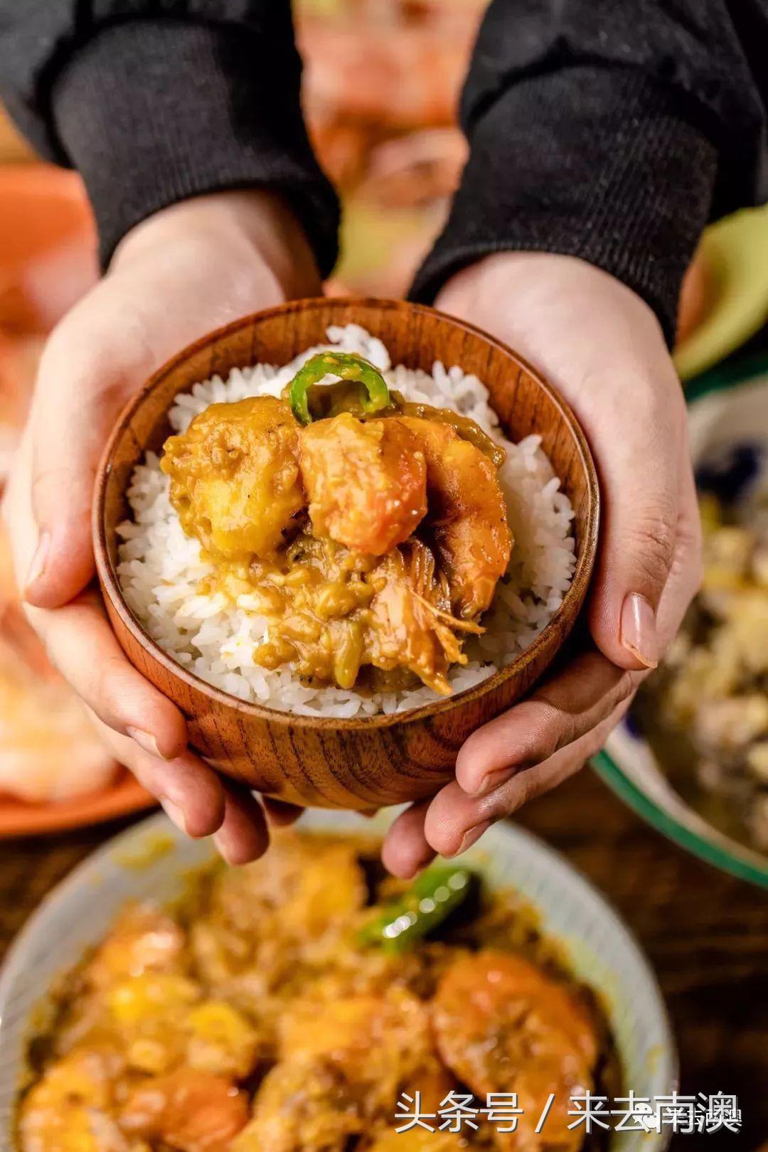 南澳岛寄来一个海鲜大箱,然后朋友圈的人纷纷把她屏蔽了