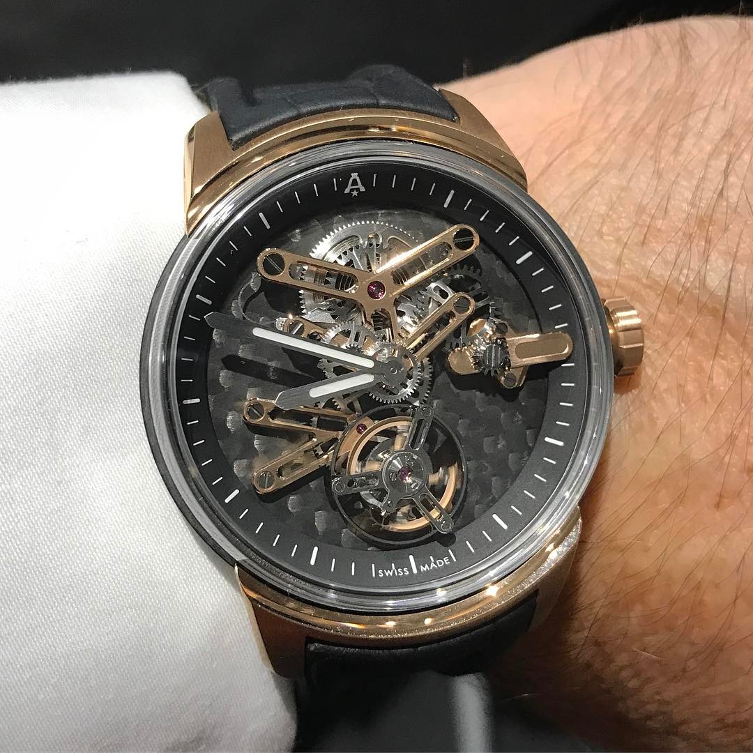 西铁城1000左右的机械表能买吗,西铁城十款最好的机械表