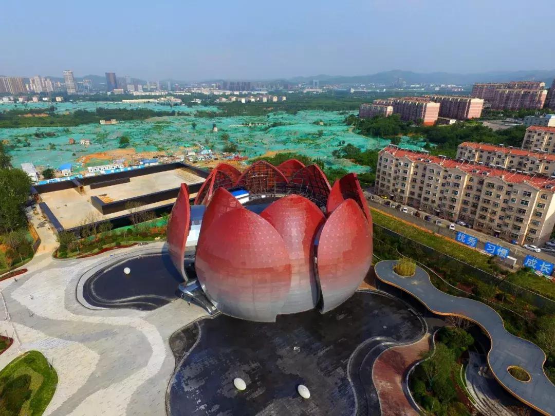 万达最后的尊严：631亿甩卖文旅与融创分手，孙宏斌收割经营权