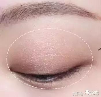 简单的淡妆化妆步骤轻松搞定,适合化妆初学者的化妆教程淡妆