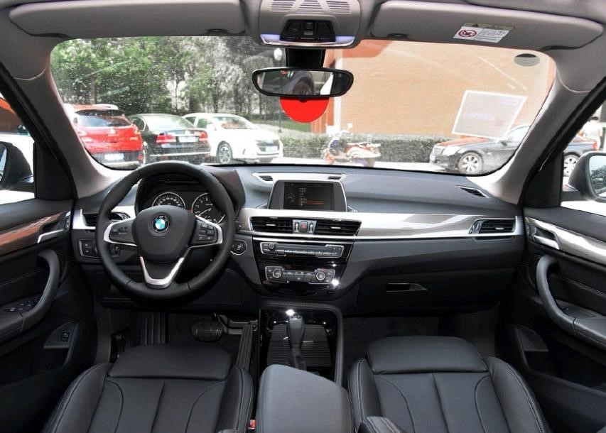 三缸宝马x1测评落地价格,宝马x1三缸机的吐槽