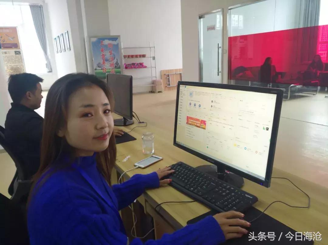 月入上万的贫困小伙子,在贫困县年收入20万是什么水平