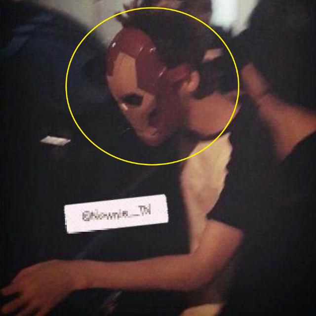 鹿晗防狗仔视频完整版,明星防狗仔戴墨镜戴珍珠链吃饭