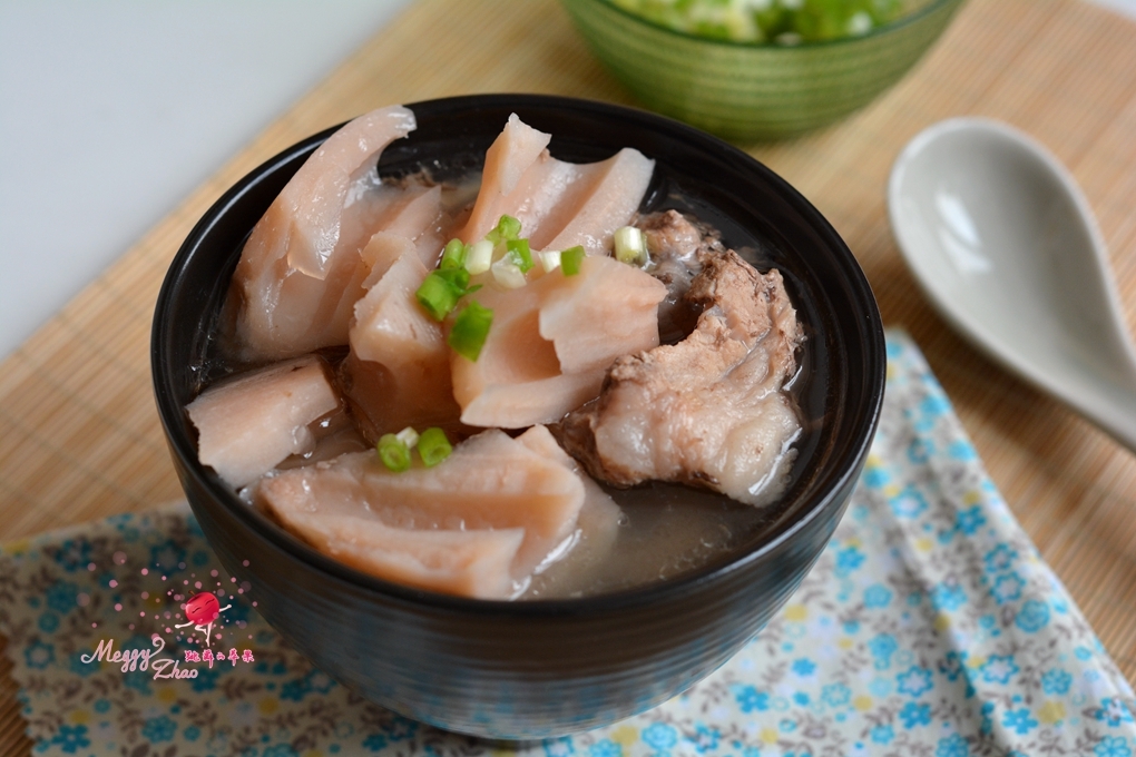 鲜藕怎样泡又白又脆,切莲藕不发黑的做法