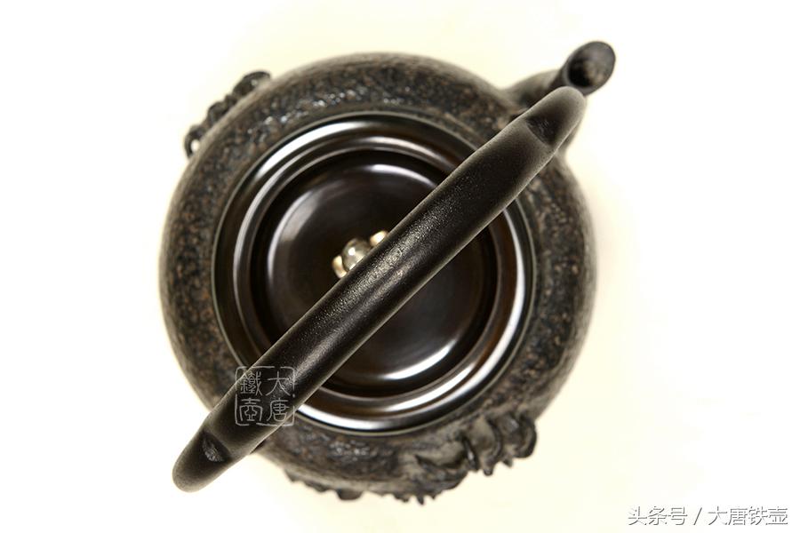 日本竹节提梁铁壶,铁壶经典壶型
