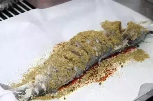 万州烤鱼炒底料的配方,重庆万州木炭烤鱼秘制配方