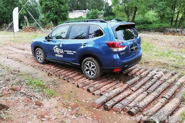 10年斯巴鲁森林人2.5四驱越野视频,斯巴鲁森林人越野能力测试
