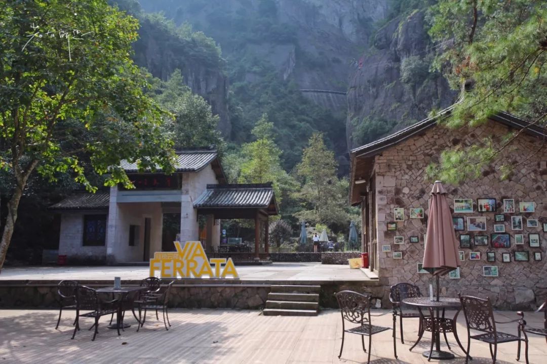 没有人来人往的城市,没有人山人海的地方