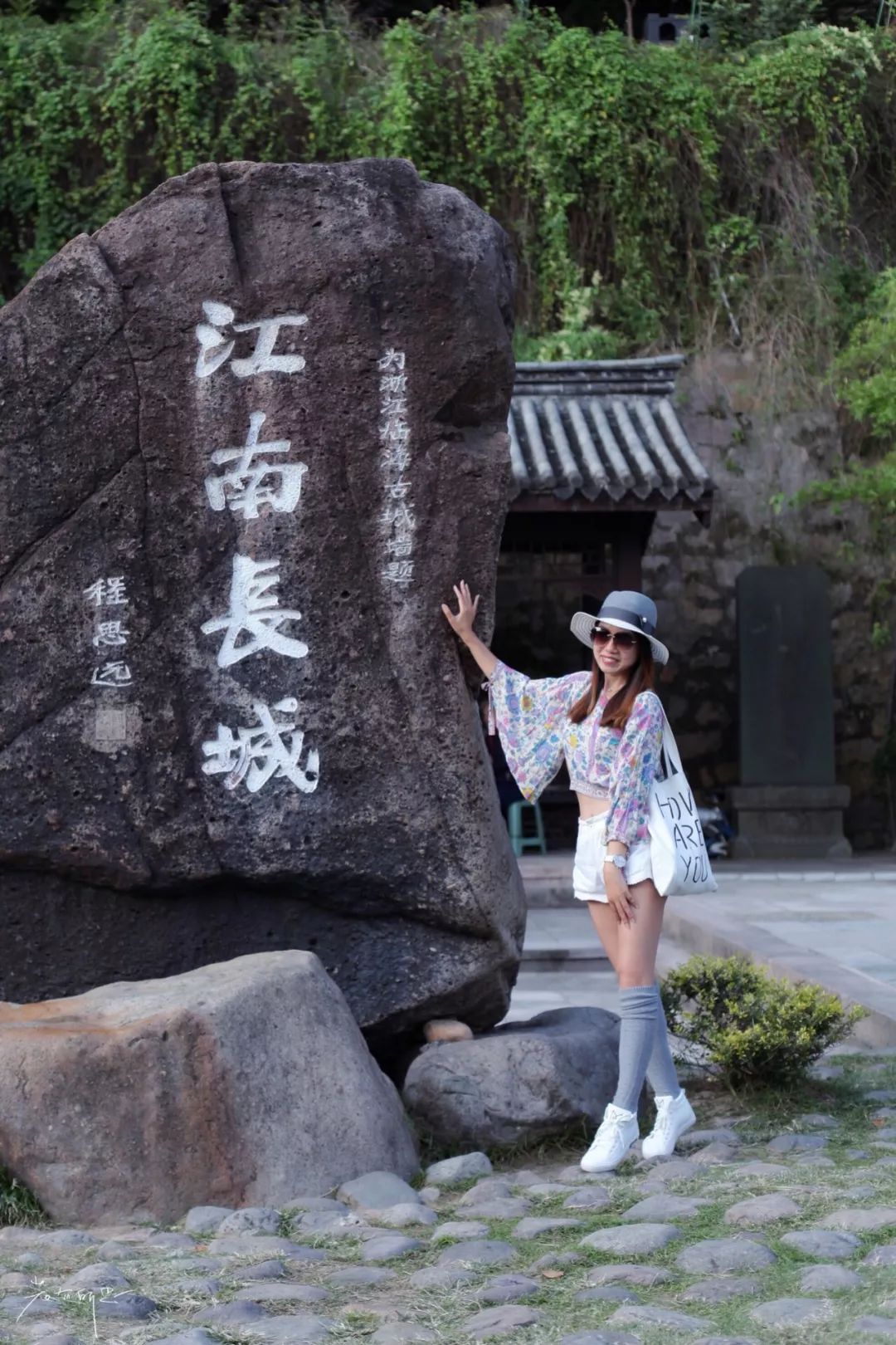 没有人来人往的城市,没有人山人海的地方