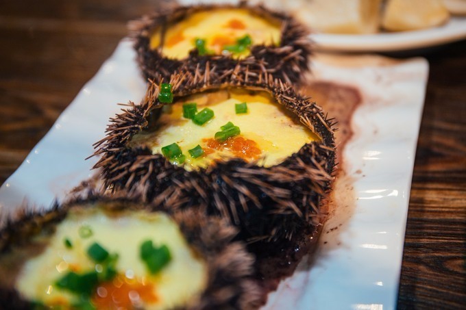 带你到三亚感受不一样的美食美景,三亚旅游必吃的美食清单大全