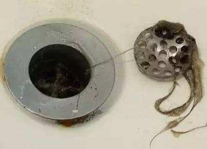 地漏被头发堵了怎么疏通,地漏被头发堵了怎么办妙招