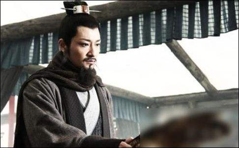 李逵为什么甘愿听从宋江,为什么李逵对宋江忠心耿耿