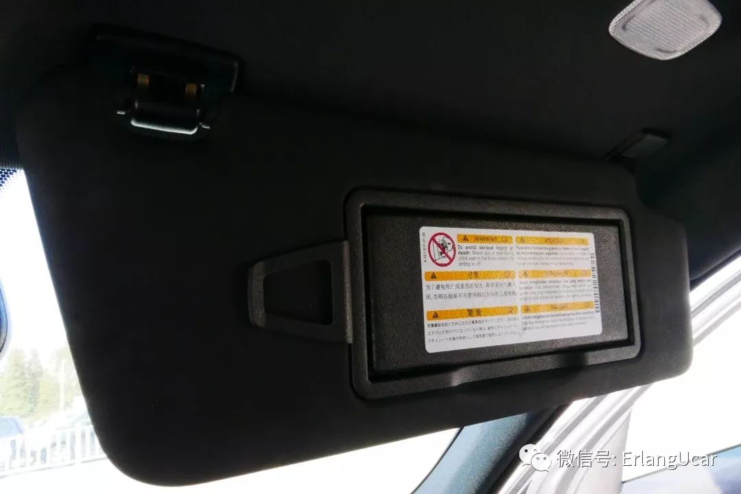 w204奔驰c300coupe,奔驰w204c200旅行版