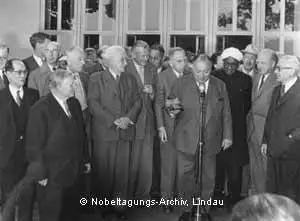 玻尔年轻时,玻尔年轻时的样子